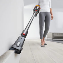 Load image into Gallery viewer, Refurbished Dyson V15 Detect Total Clean Cordless Vacuum - Refurbished Vacuums Canada
